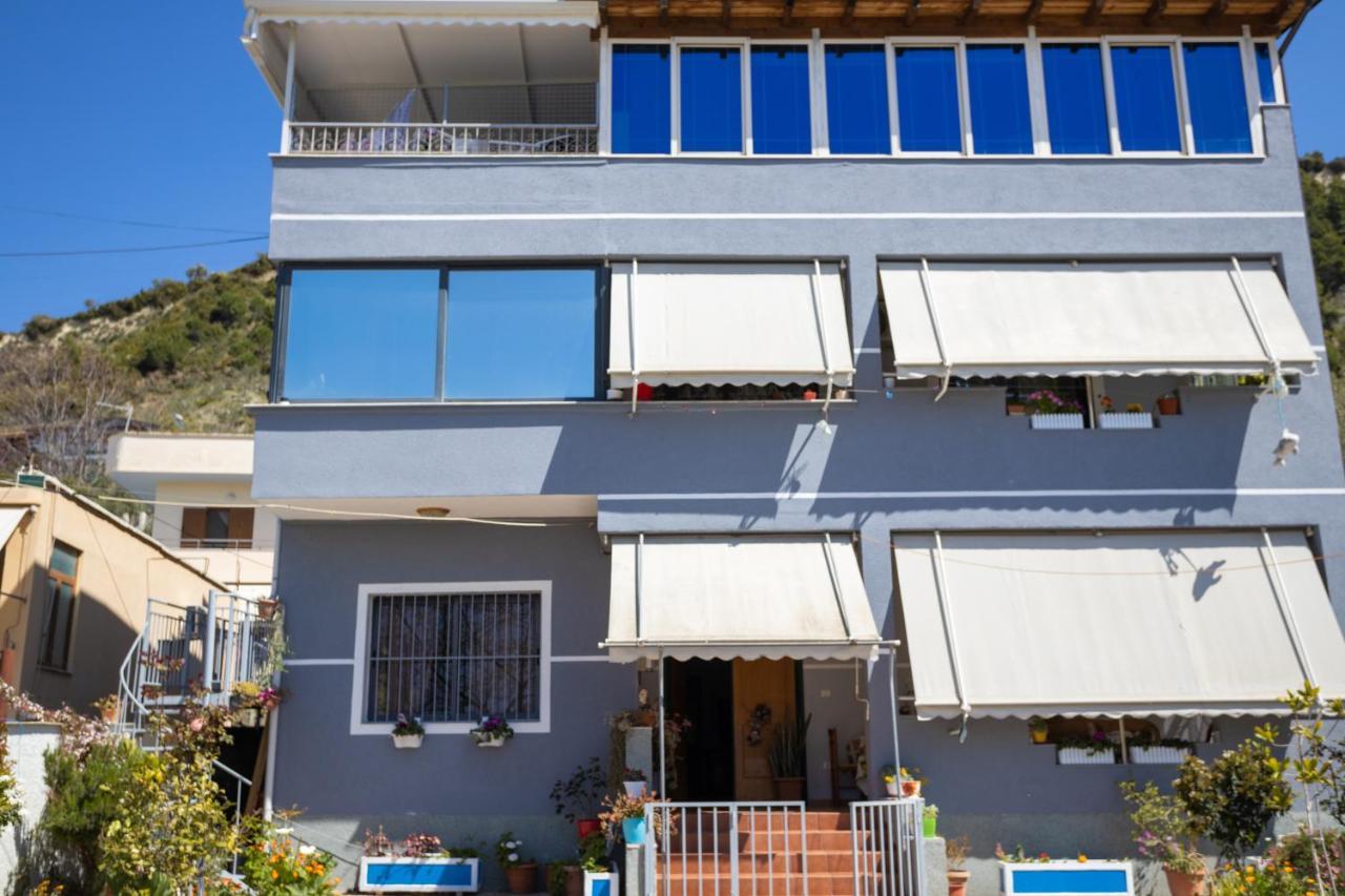 Vila Aulona Vlorë Exteriör bild
