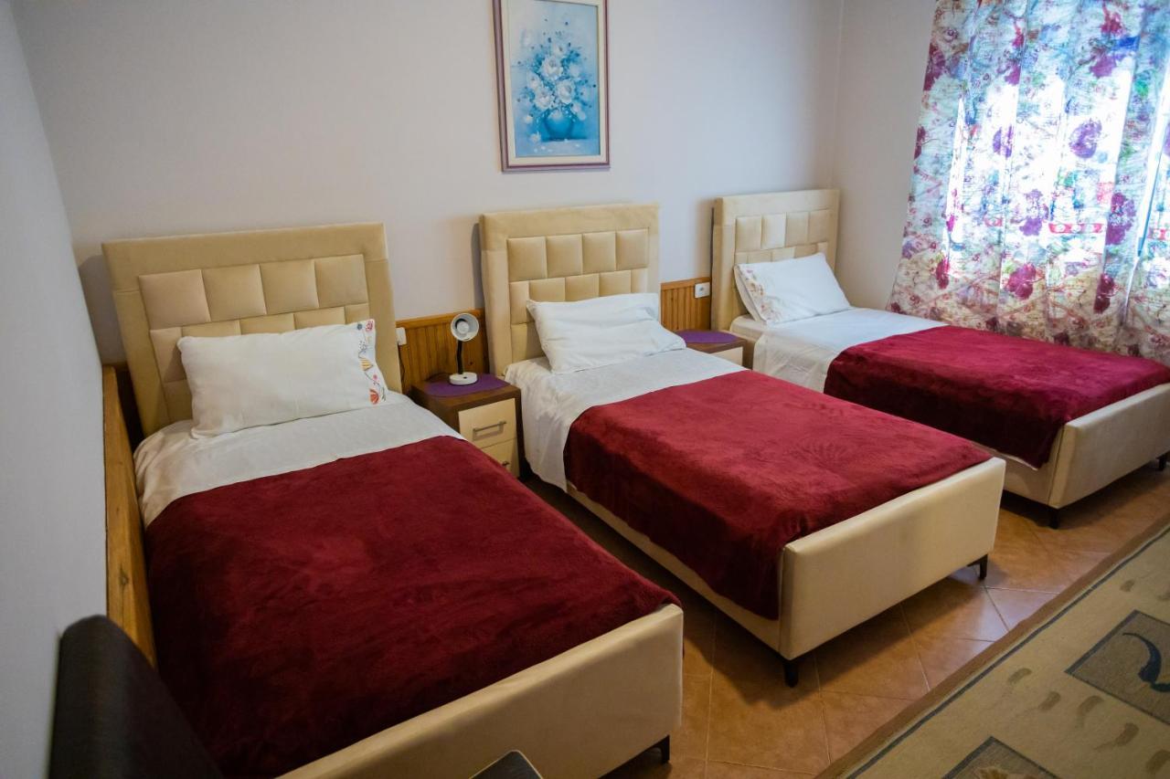 Vila Aulona Vlorë Exteriör bild