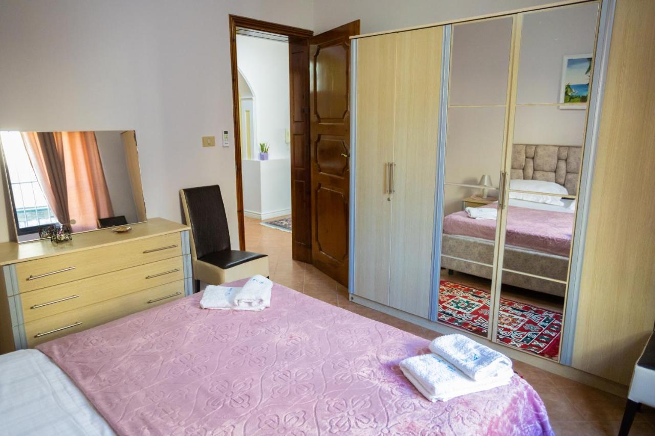 Vila Aulona Vlorë Exteriör bild