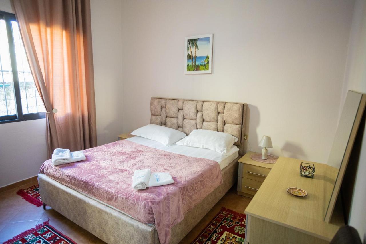 Vila Aulona Vlorë Exteriör bild
